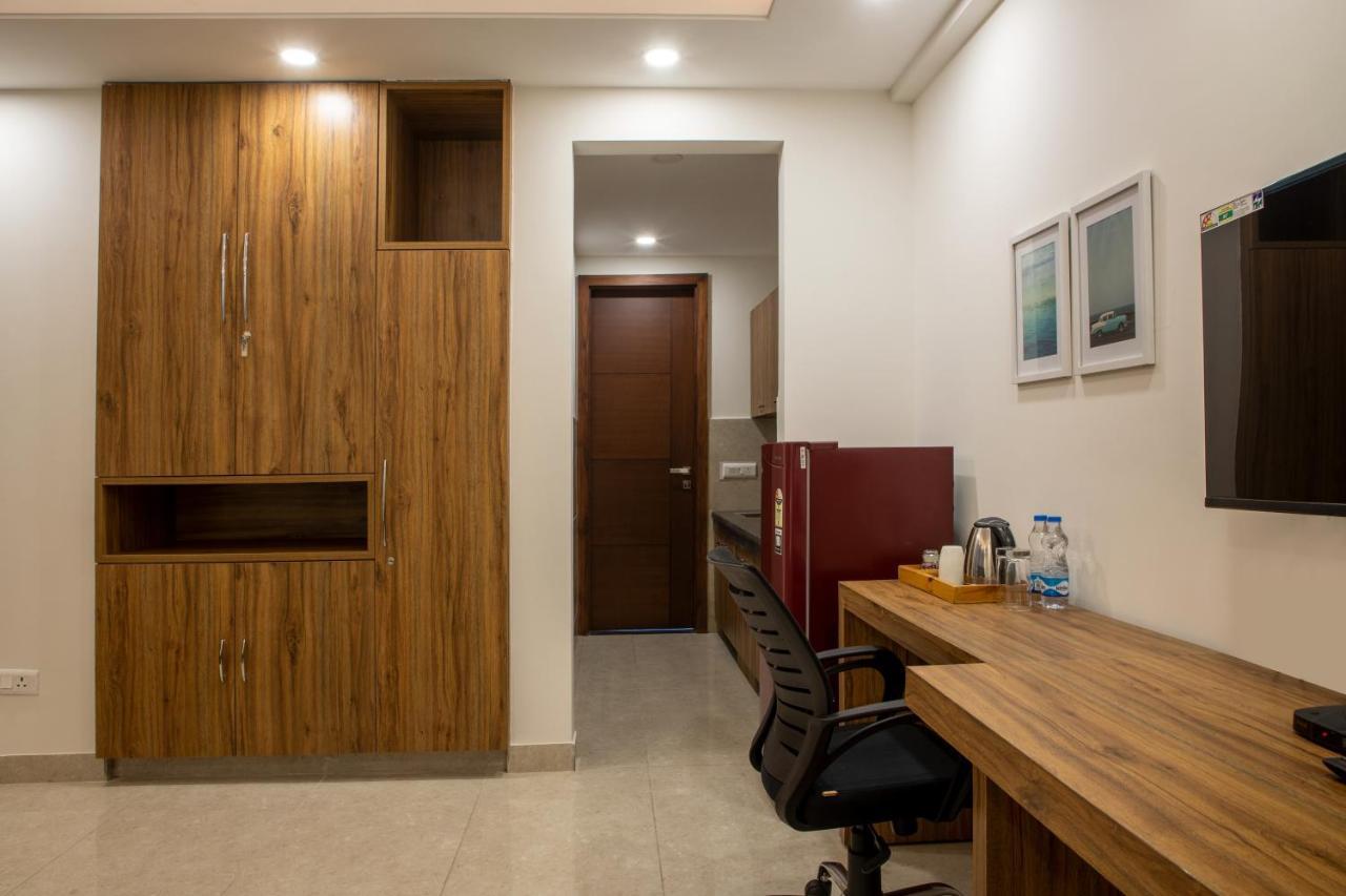 Perch Service Apartment-Mg Road คูร์เคาน์ ภายนอก รูปภาพ