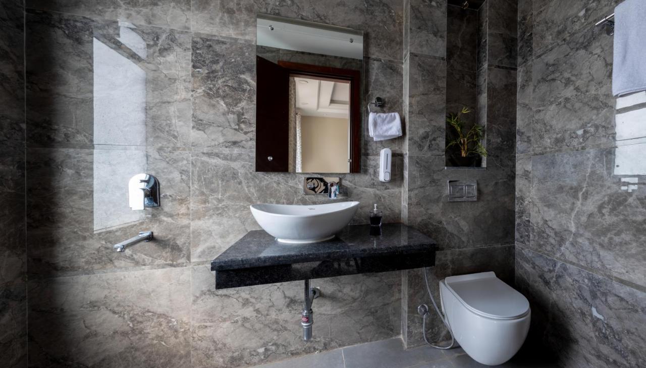 Perch Service Apartment-Mg Road คูร์เคาน์ ภายนอก รูปภาพ